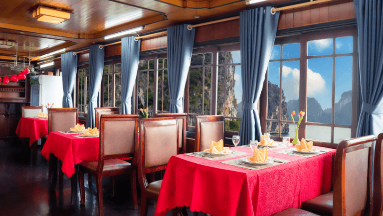 Sunlight legend Halong cruise