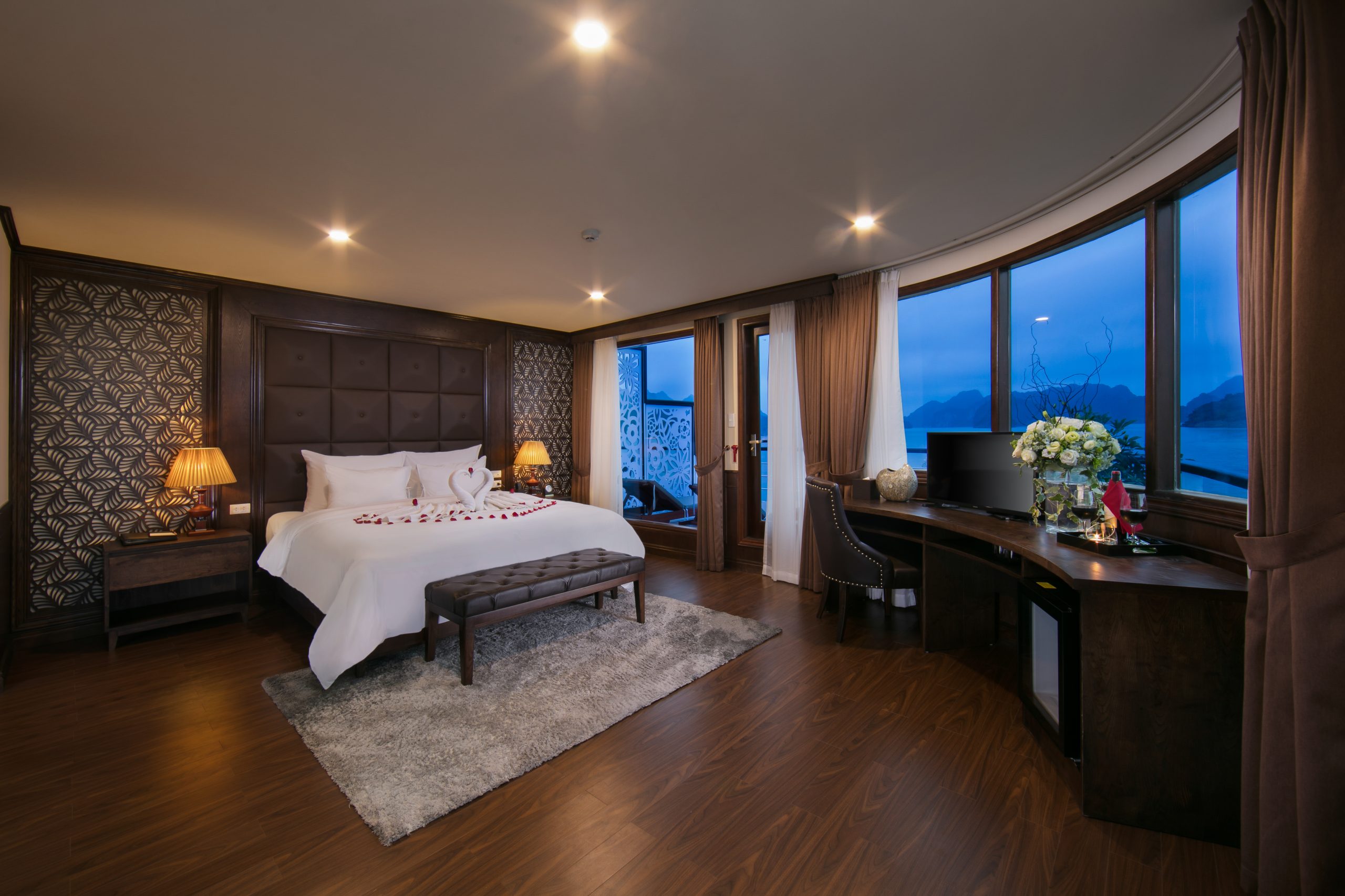 Mon Cheri Cruise cabin