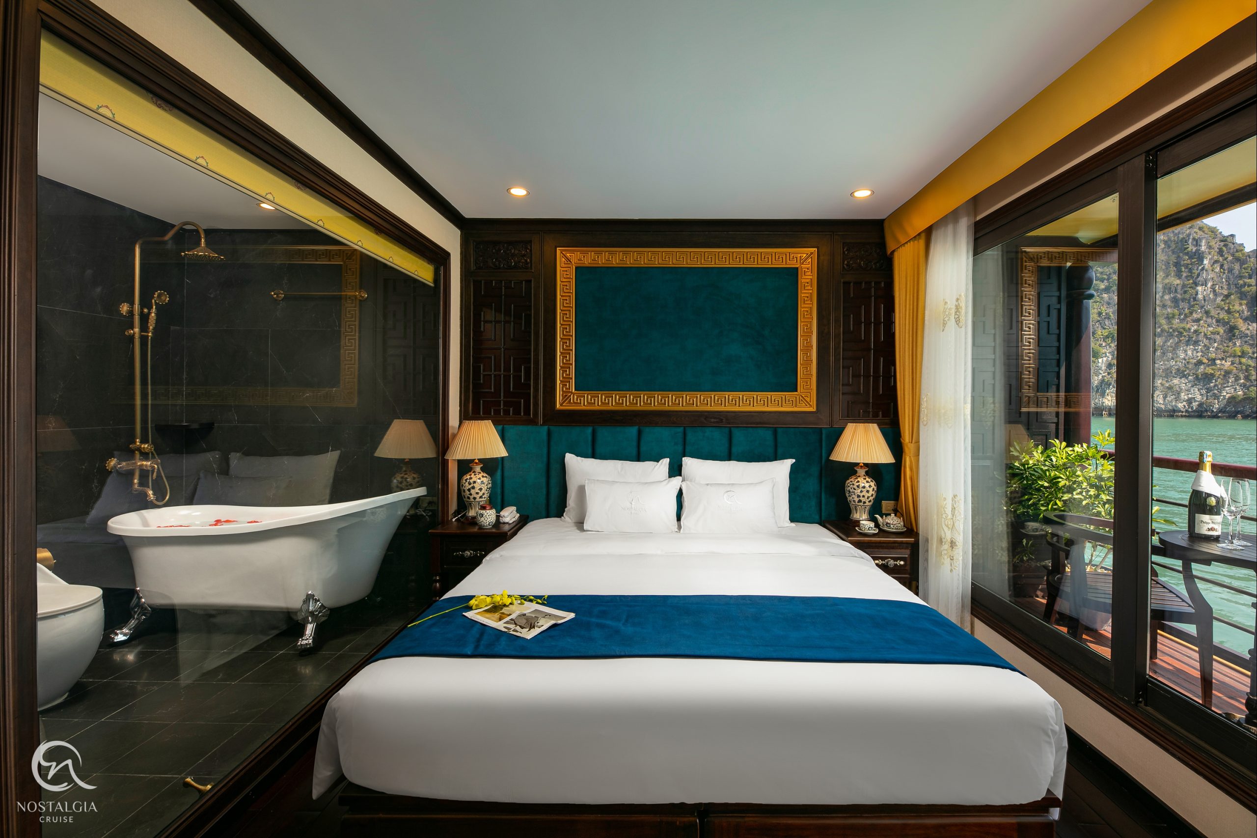 Nostalgia Cruise cabin