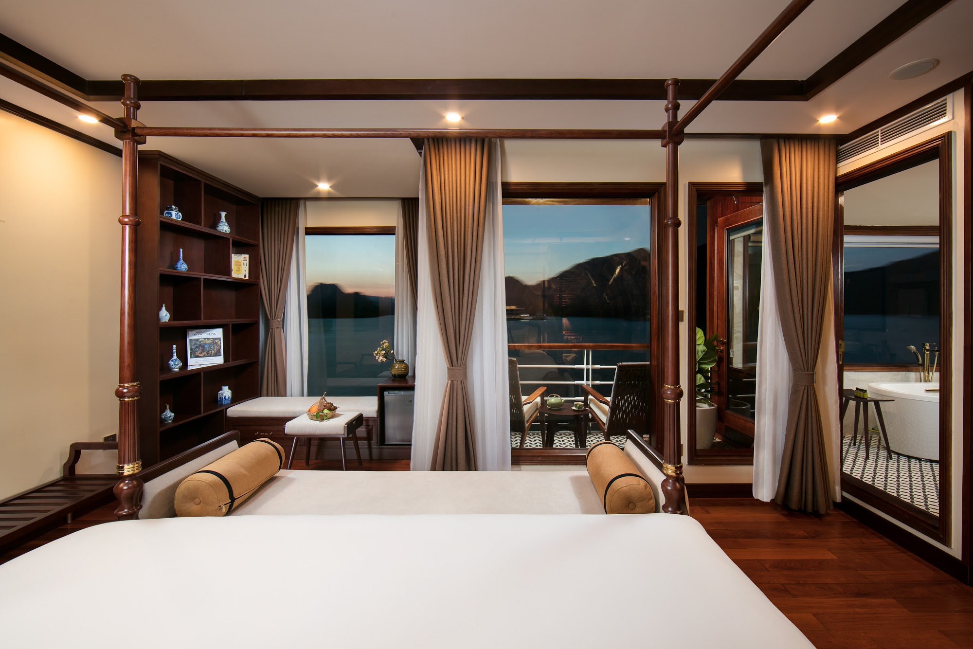 Heritage Cruise Binh Chuan cabin