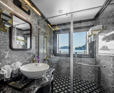 Signature Ha Long Cruise bathroom