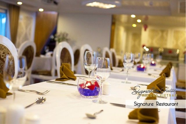 Signature Royal Cruise restaurant